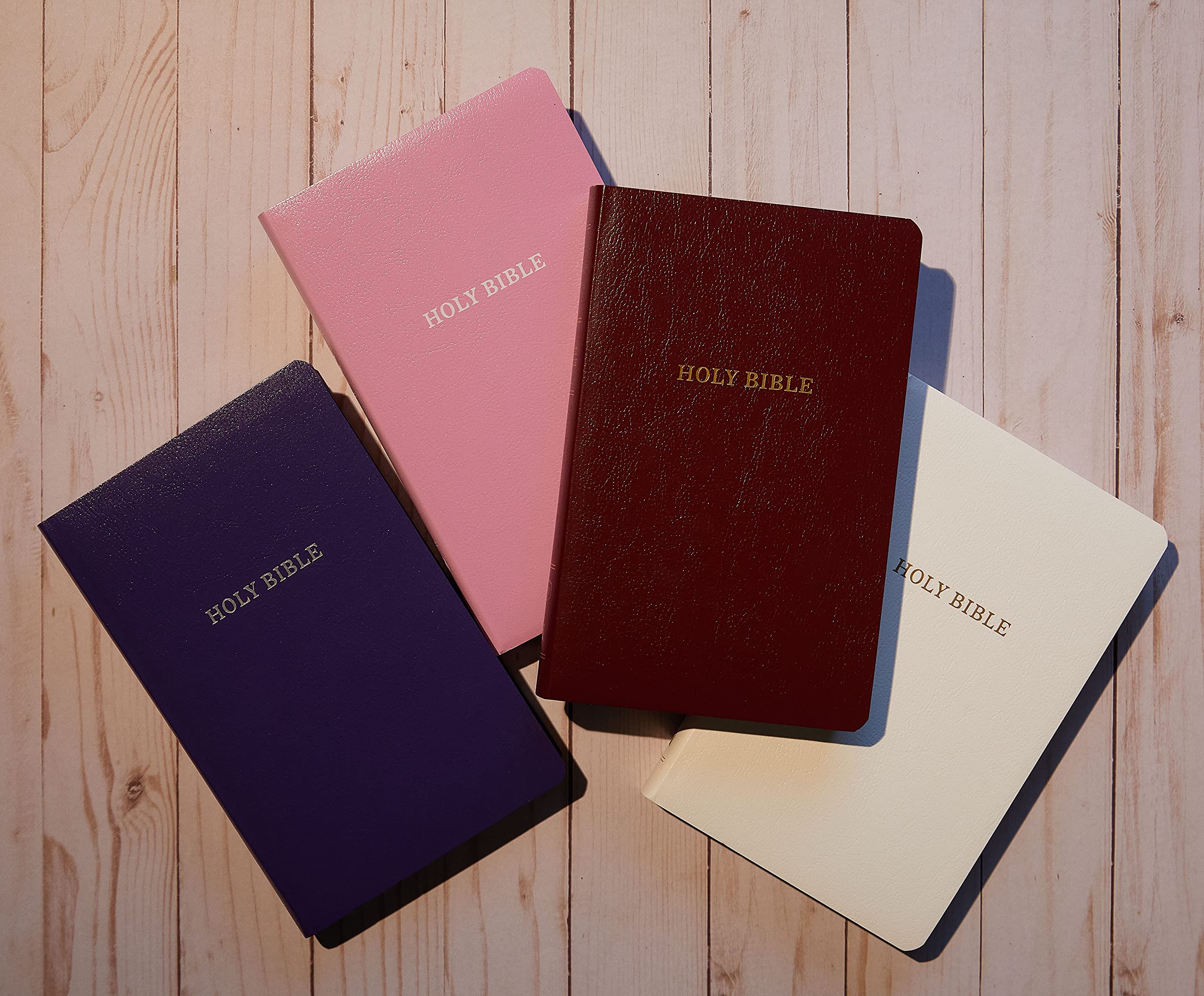 KJV Holy Bible: Gift and Award, Pink Leather-Look, Red Letter, Comfort Print: King James Version